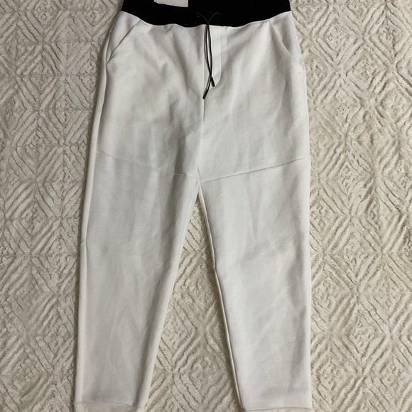 Zara Men's Black and White Joggers - Picture 1 of 6